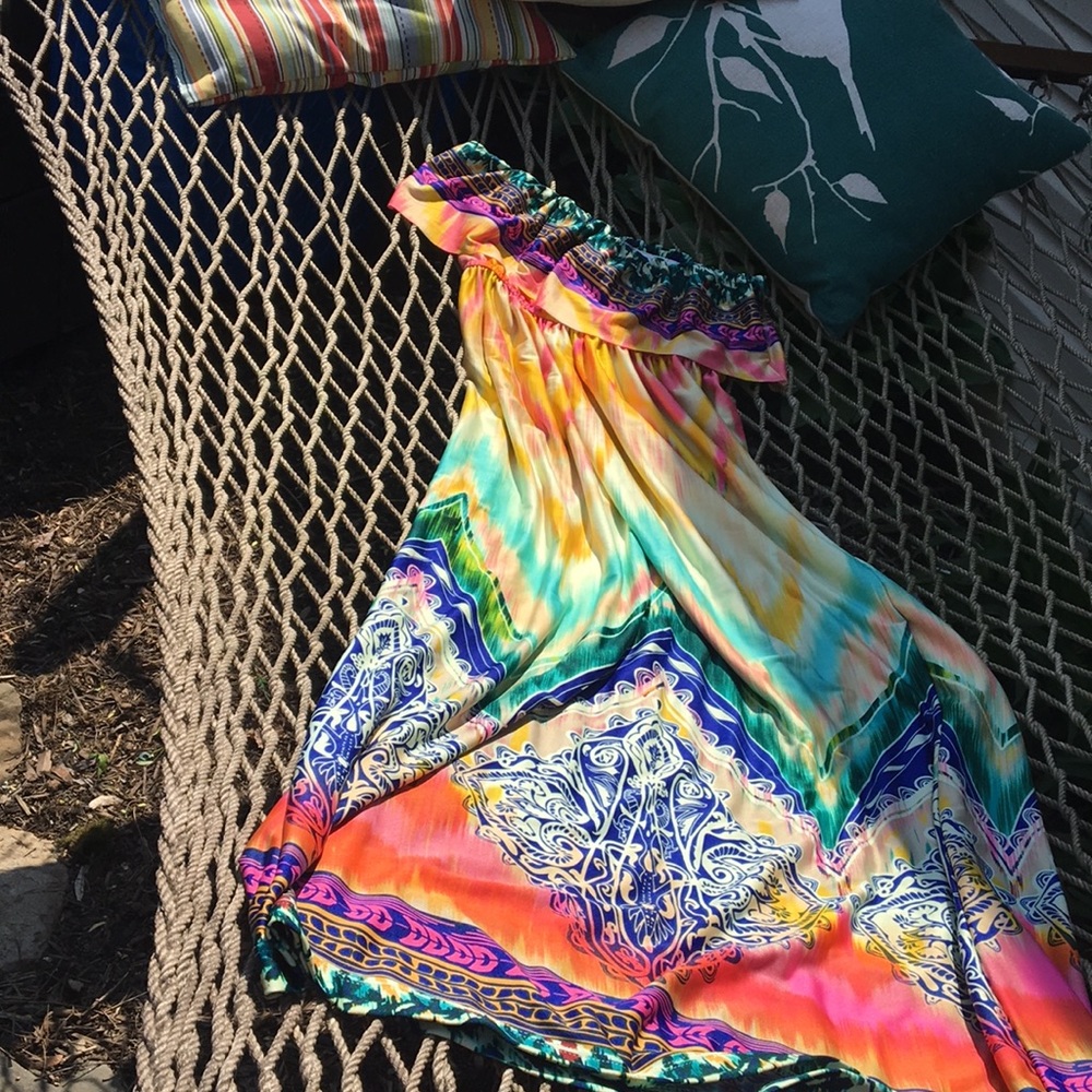 Fun flowy dress fits sizes small to large